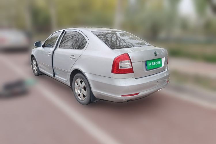 Used Skoda Octavia 2012 1.6L Automatic Yijun Edition Rear Left 45 Deg