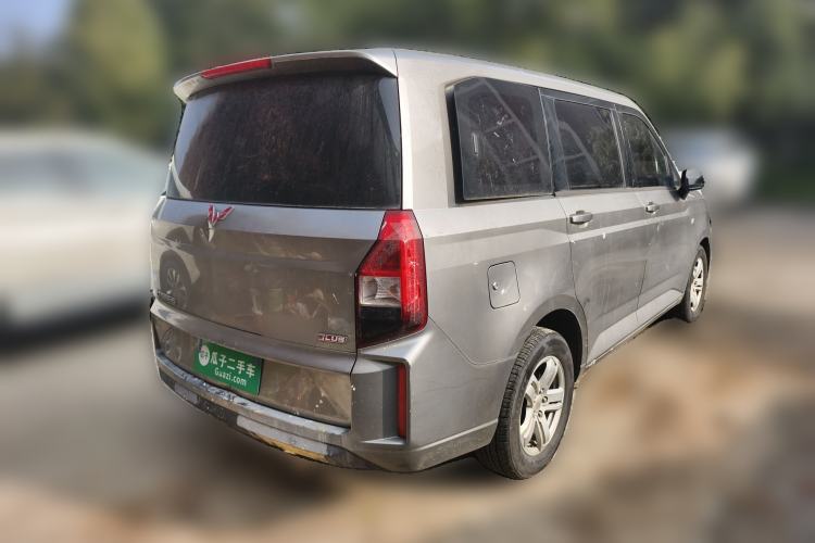 Used Wuling Hongguang PLUS 2019 1.5T Manual Comfort Version 7 Seats
