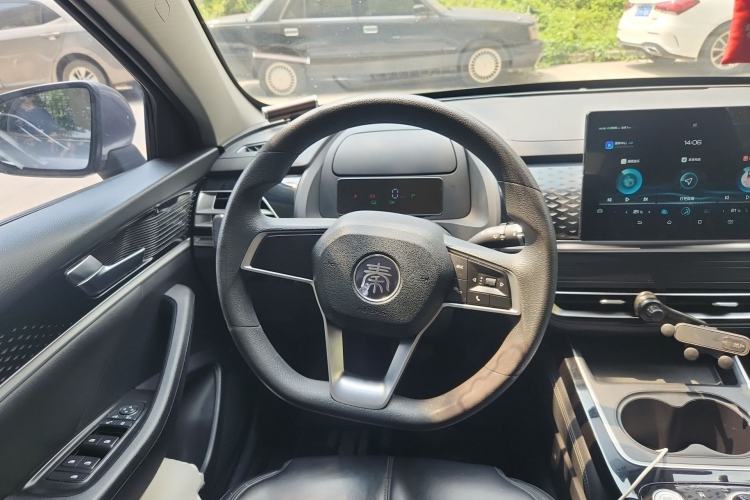 Used BYD Qin PLUS 2021 EV 400KM Leading Comfort Edition Steering Wheel