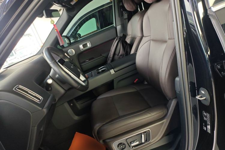 Used Li Auto L8 2023 Pro Model
