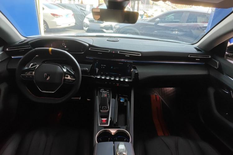 Used Peugeot 508L New Energy 2021 1.6T Plug-in Hybrid Tech Edition Center Console