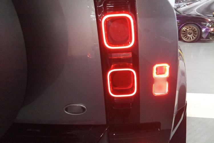 Used Land Rover Defender 2023 Facelift 110 3.0T P400 X-DYNAMIC HSE