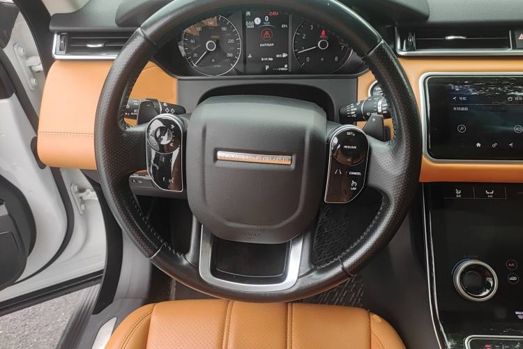 Used Land Rover Range Velar 2019 250 PS