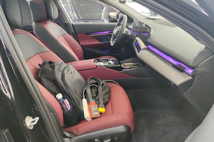 Used BMW 5 Series 2026 530Li Prestige M Sport Package Right Front Seat