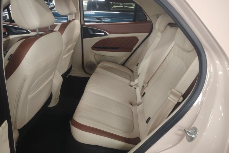 Used ORA Good Cat 2023 401 km Standard Range Prestige Version Lithium Iron Phosphate