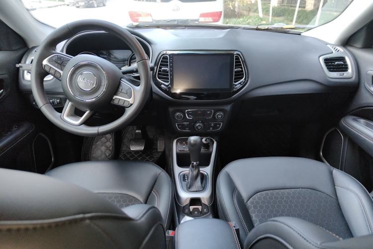 Used Jeep Compass 2017 200T Automatic Family Edition