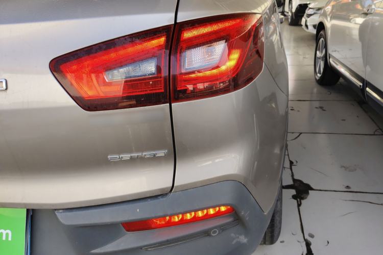 Used BORGWARD BX5 2020 20TGDI Automatic Two-Wheel Drive New Edition
