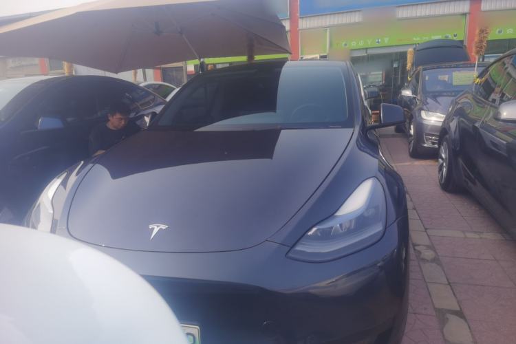 Used Tesla Model Y 2024 Rear-Wheel-Drive Version Front