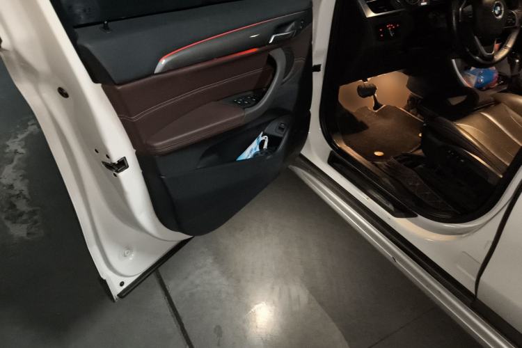 Used BMW X1 2018 sDrive18Li Luxury Model
