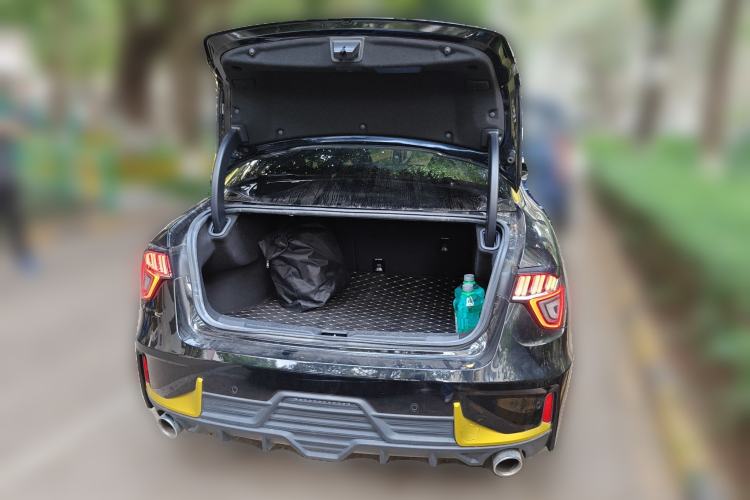 Used Lynk & Co 03 2020 1.5TD DCT JingPro Edition