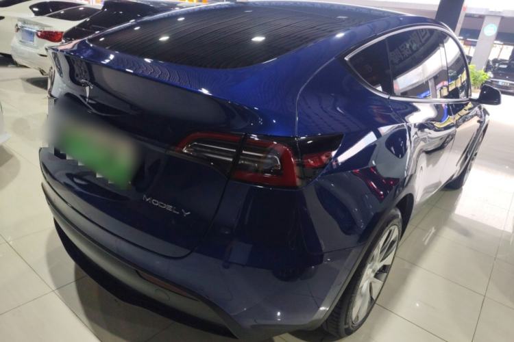 Used Tesla Model Y 2021 Long-Range All-Wheel-Drive Version