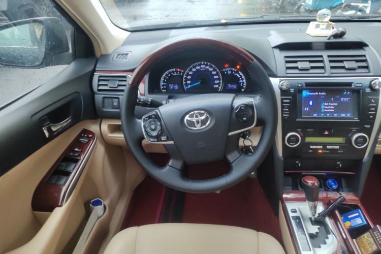 Used Toyota Camry 2012 2.0G Luxury Edition Steering Wheel