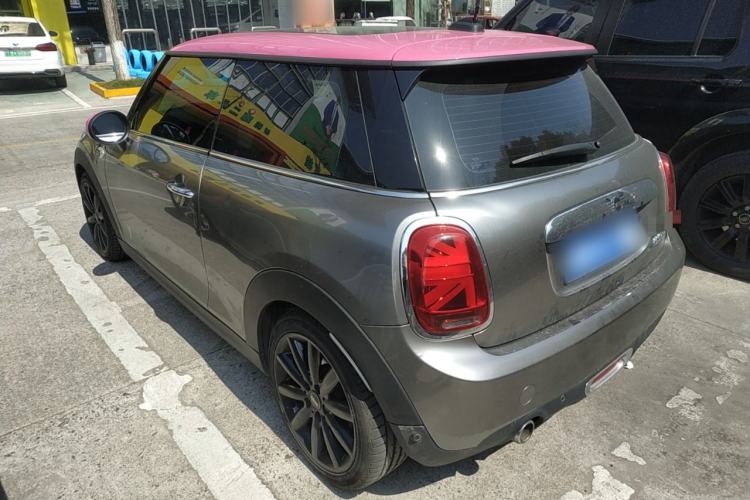 Used MINI MINI 2018 1.5T COOPER Artist