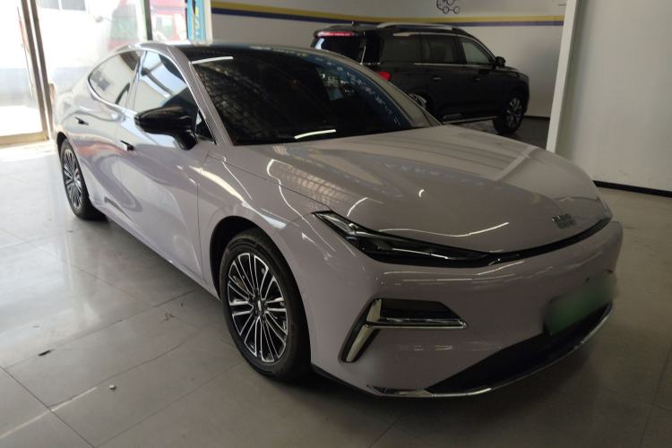 Used Geely Galaxy Galaxy 8 2025 130km EM-i Deluxe Edition