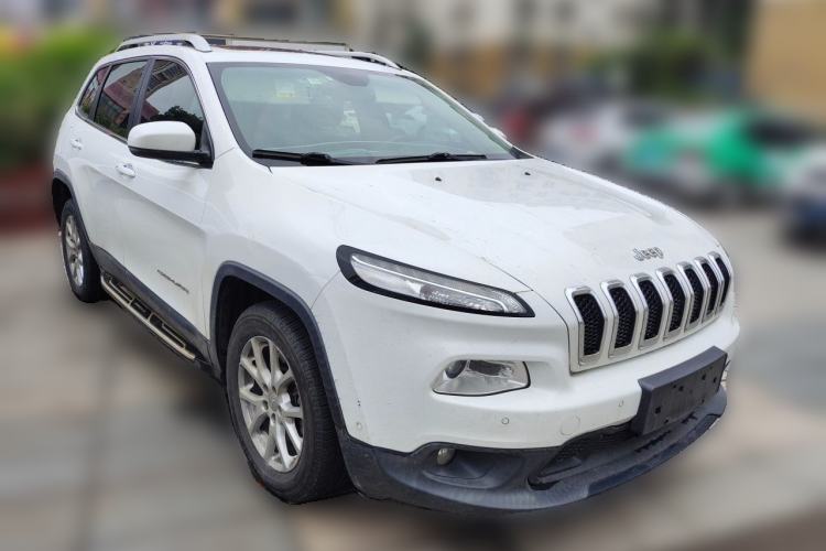 Used Jeep Cherokee 2016 2.0L Superior Edition