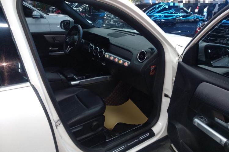 Used Mercedes-Benz GLB 2023 GLB 200 Dynamic Edition