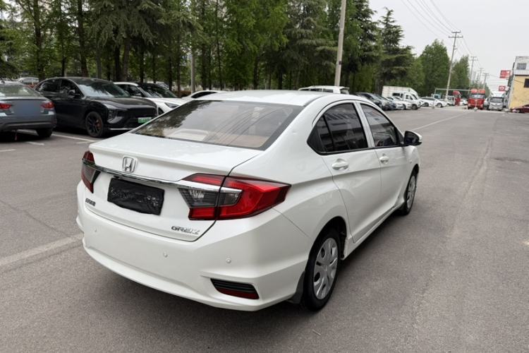 Used Honda Greiz 2016 1.5L CVT Classic Edition Exterior 8