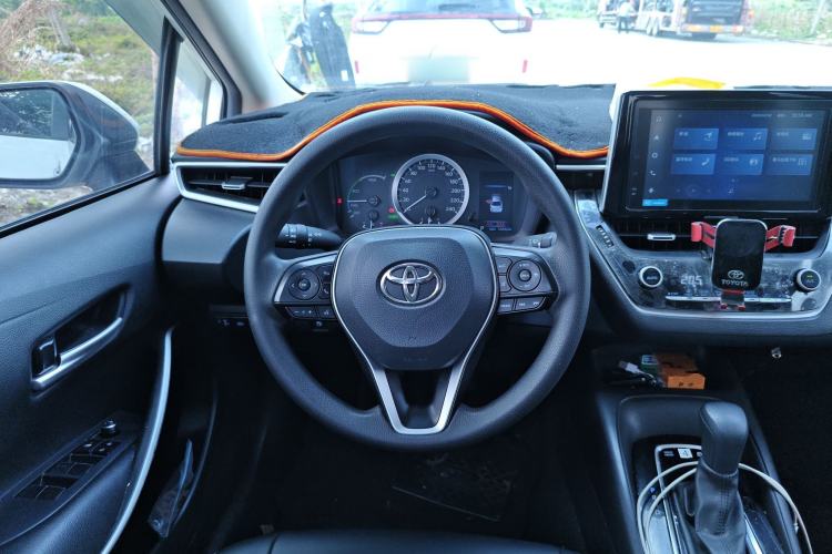 Used Toyota Corolla 2021 Dual-Motor 1.8L E-CVT Elite Edition
