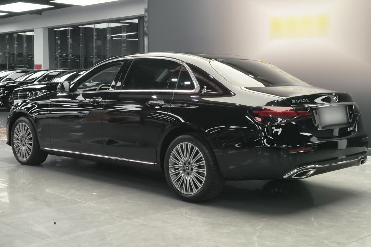 Used Mercedes-Benz E-Class 2023 Updated E 300 L Fashion Edition
