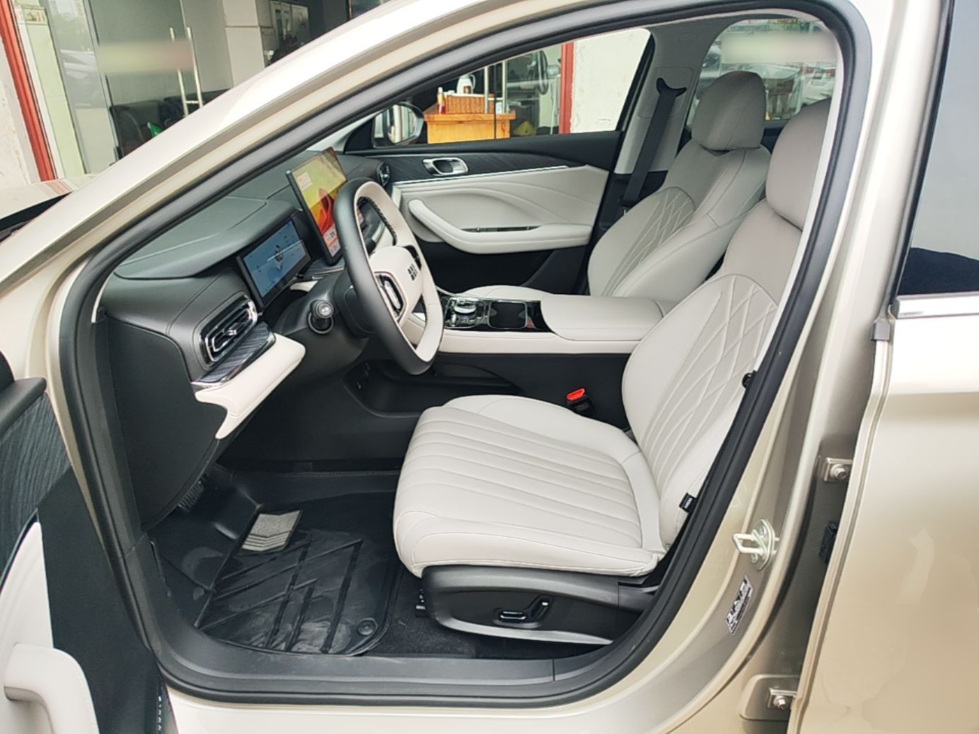 Geely Galaxy Stellar 6 2026 Model 125km Exploration+ Edition — снимка 17