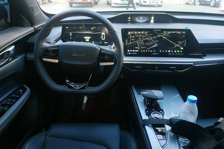 Used Oshan Z6 New Energy 2023 ZhiDian iDD 150KM Flagship PLUS
