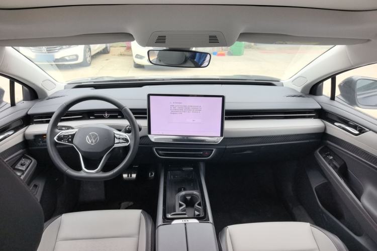 Used Volkswagen ID.7 VIZZION 2024 AIR model Interior 3