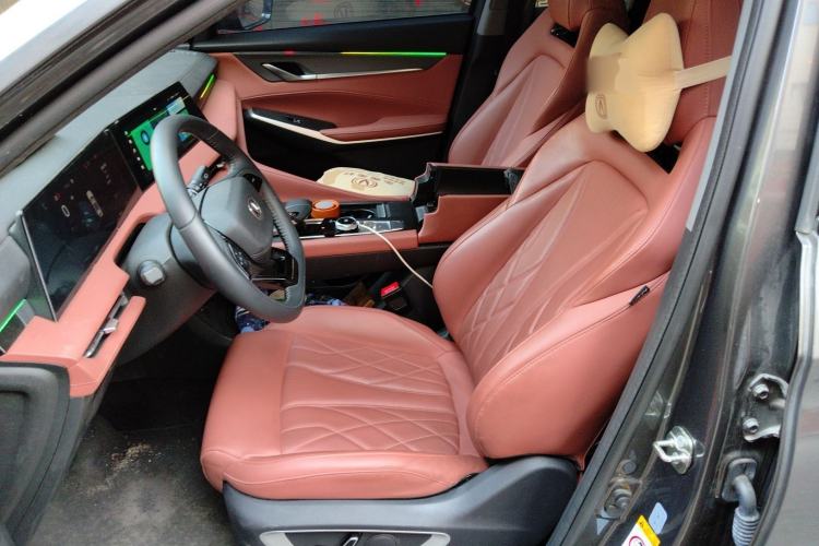 Used Changan CS75 PLUS 2024 3rd Generation Champion Edition 1.5T Intelligent Drive Dynamic Model
