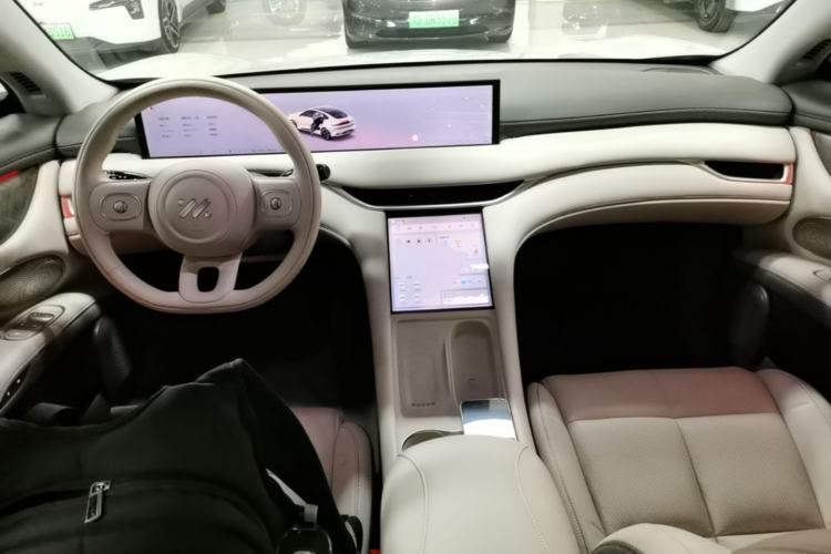 Used IM LS6 2025 Lingxi Intelligent Driving Edition Center Console