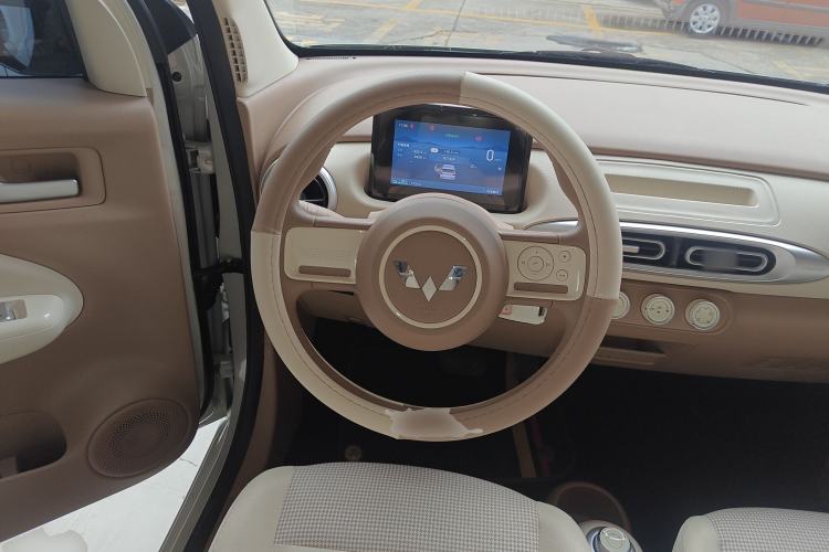 Used Wuling Hongguang MINIEV 2025 Four-Door Version Advanced Edition Steering Wheel