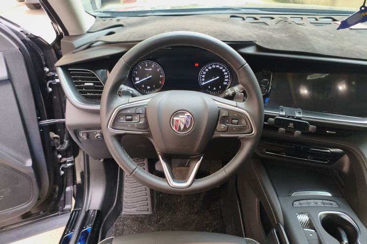 Used Buick Envision 2023 Encore S 552T Two-Wheel Drive Luxury Model Steering Wheel