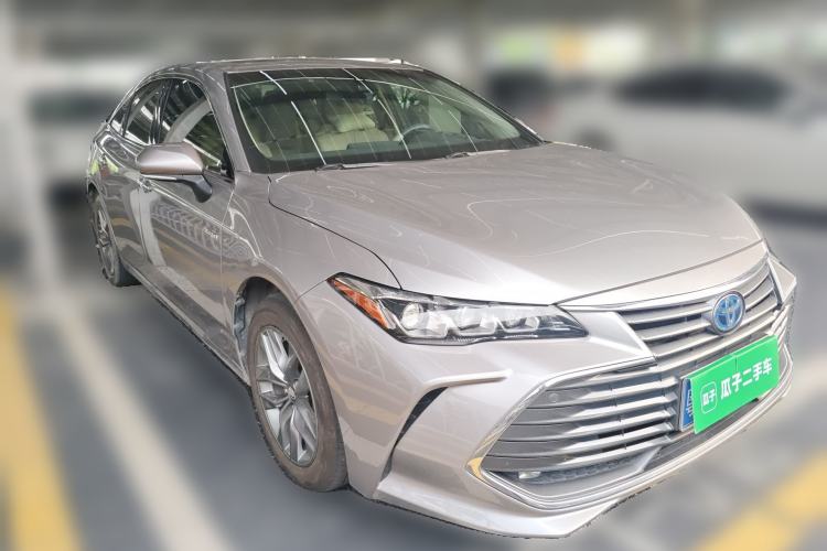Used Toyota Avalon 2019 Dual-Engine 2.5L Luxury Edition China VI Standard Front Right 45 Deg
