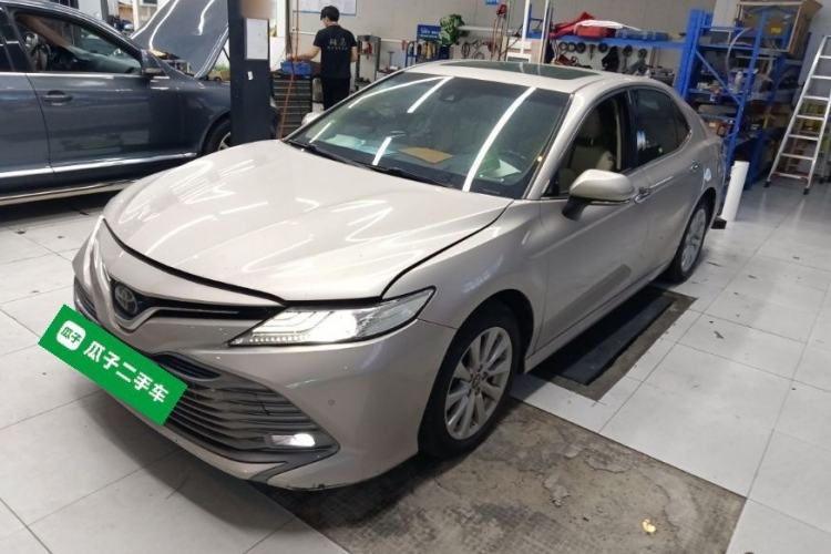 Used Toyota Camry 2019 Revised Version 2.0G Luxury Edition