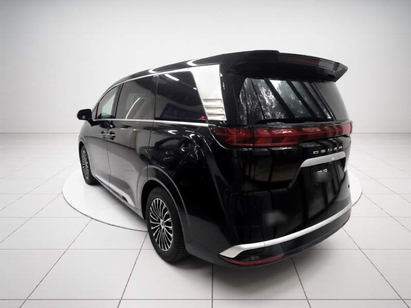 Used Denza D9 2022 DM-i 945 Luxury Model — 4
