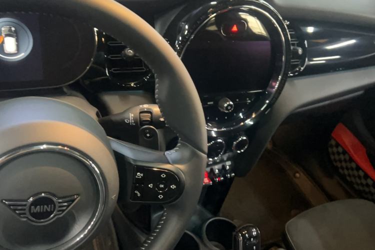 Used MINI 2023 Updated 2.0T COOPER S Racing Driver Audio And AC Panel