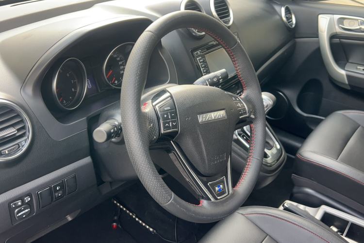 Used Haval H6 2016 Upgraded Model 1.5T Automatic Two-Wheel Drive Elite Version