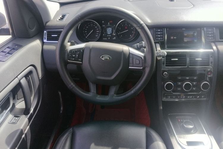 Used Land Rover Discovery Sport 2018 200 PS PURE Edition Steering Wheel