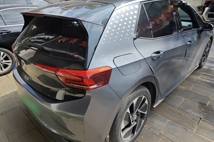 Used Volkswagen ID.3 2022 Active Pure Intelligent Enjoyment Edition Rear Right 45 Deg