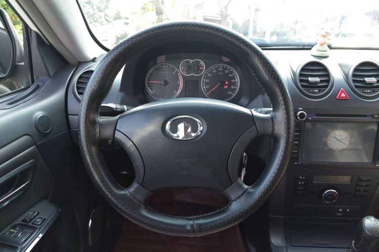 Used Haval H5 Classic 2012 ZhiZun Edition Green & Quiet 2.0T Manual Two-Wheel Drive Comfortable Model