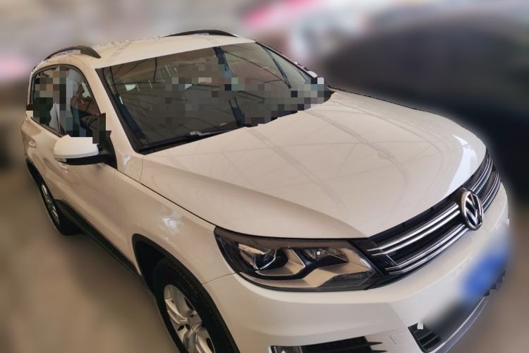 Used Volkswagen Tiguan 2015 1.8TSI Automatic Two-Wheel Drive Trend Edition Front Right 45 Deg