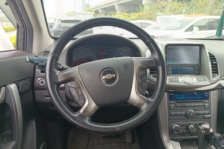 Used Chevrolet Captiva 2014 2.4L 4x4 Flagship Edition 7 Seats