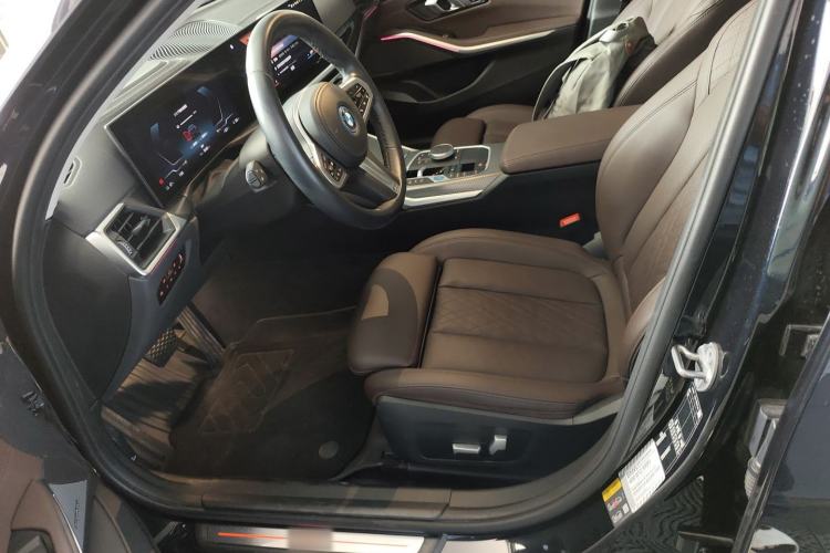 Used BMW i3 2023 eDrive 40 L Midnight Sports Package
