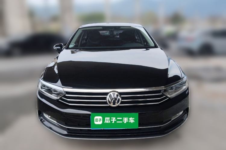 Used Volkswagen Magotan 2017 330TSI DSG Leading Model
