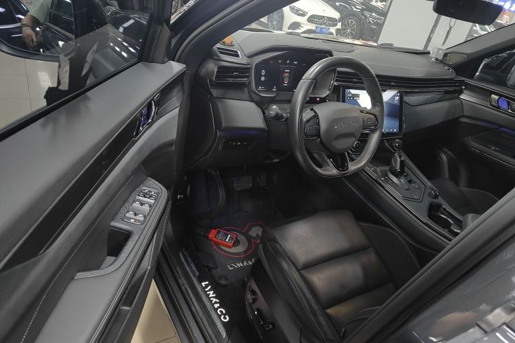 Used Lynk & Co 01 EM-P 2023 1.5TD EM-P PM Driver Seat