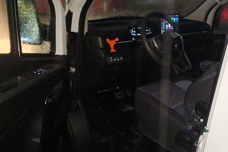 Used JAC Group Van Baolu 2024 V8 Flagship Edition - Guoxuan High-Tech
