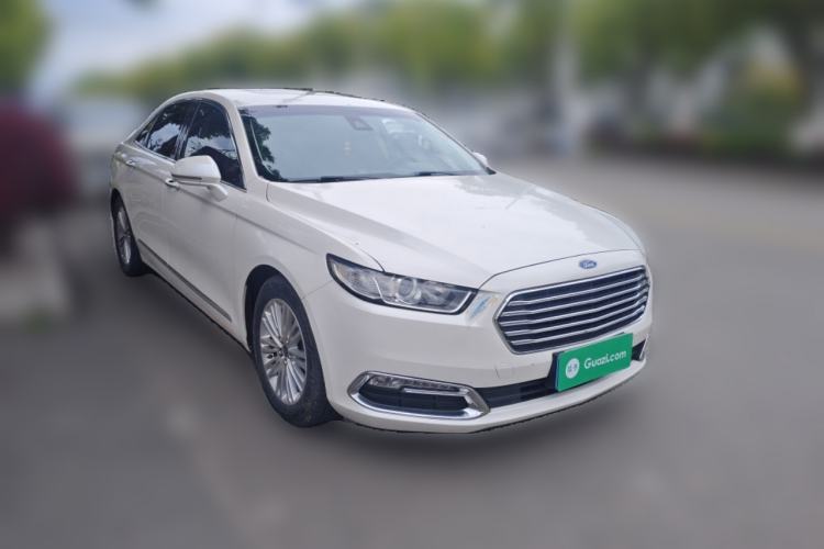 Used Ford Taurus 2017 EcoBoost 245 Fashion Edition Front Right 45 Deg