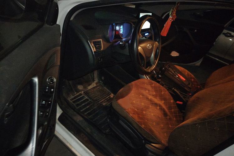 Used Hyundai Elantra (5th Generation / Langdong) 2015 1.6L Manual Fashion Edition