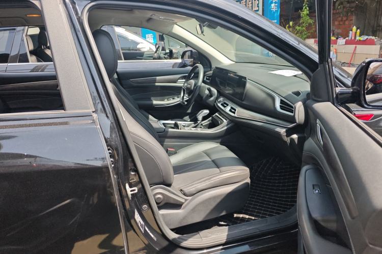 Used Dongfeng Fengon 580 2022 1.5T Automatic Enjoyment Model Right Front Seat