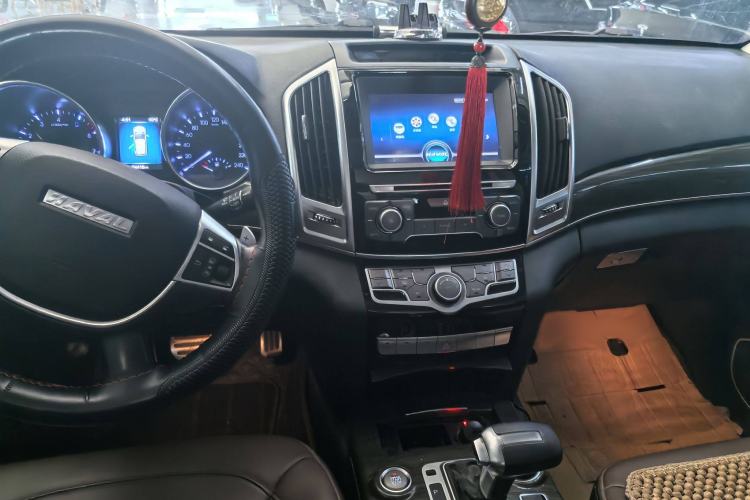Used Haval H9 2016 2.0T Four-Wheel Drive Elite Version 7 Seats