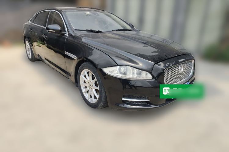 Used Jaguar XJ 2012 XJL 3.0 Panoramic Business Edition Front Right 45 Deg
