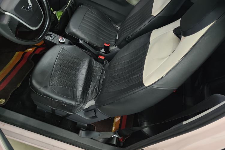 Used Wuling Hongguang MINIEV 2022 Macaron Premium Model – Lithium Iron Phosphate
